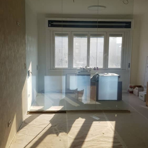 Okosüveg, kapcsolható üvegfalak